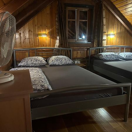 Cottage Plavi Lav Potok Екстер'єр фото