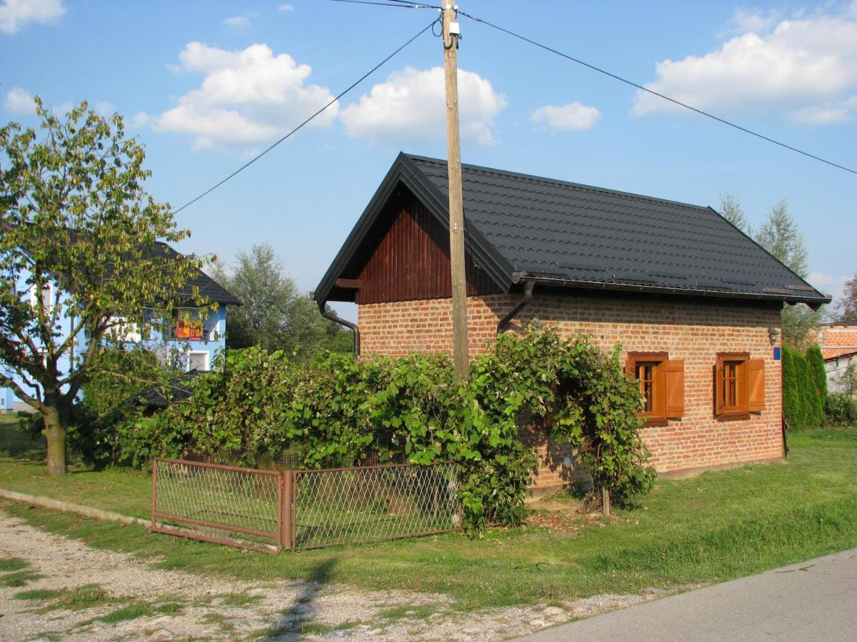 Cottage Plavi Lav Potok Екстер'єр фото