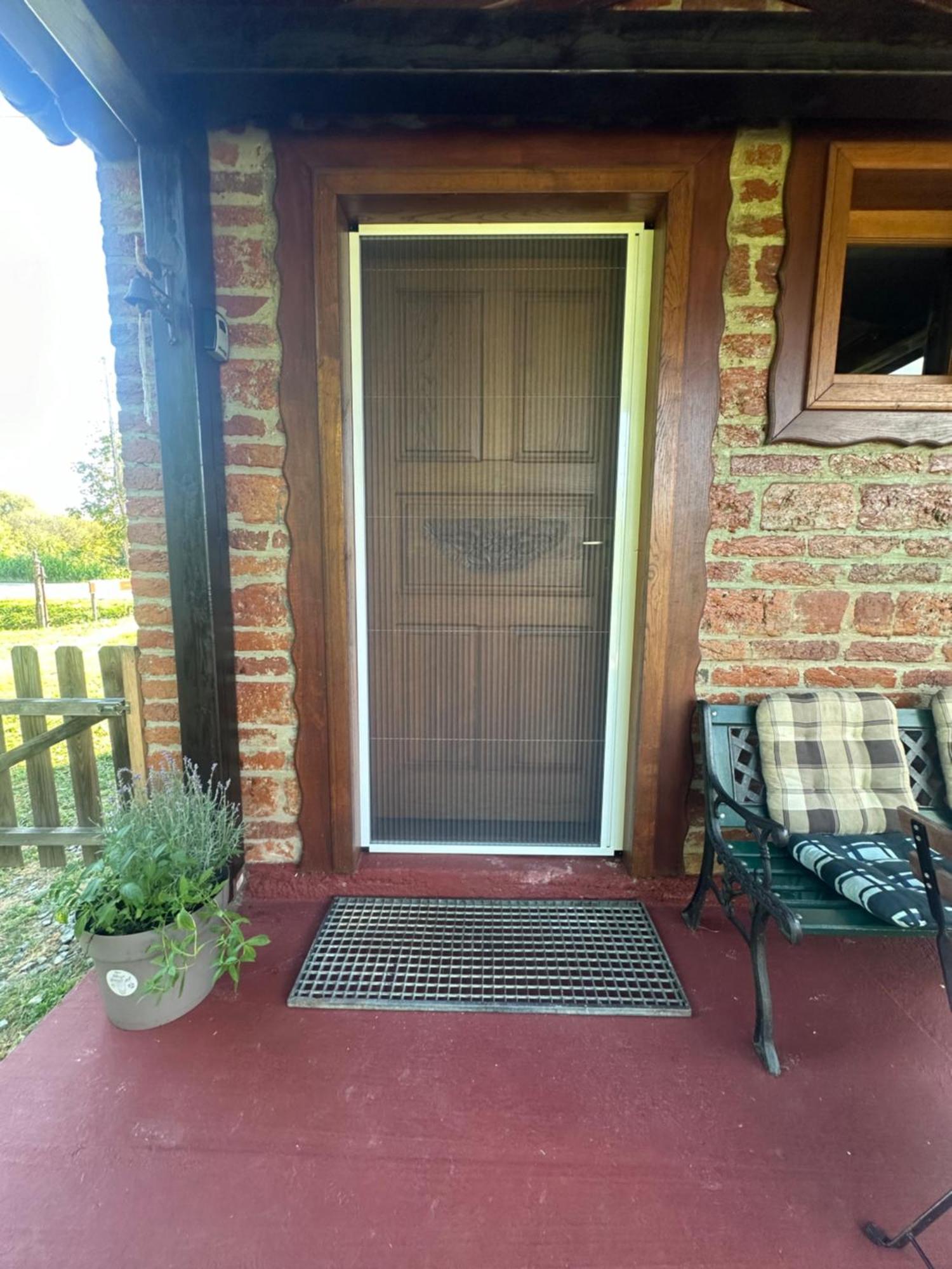 Cottage Plavi Lav Potok Екстер'єр фото