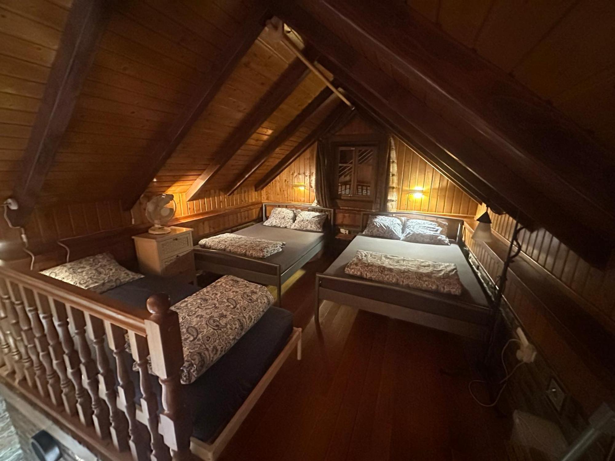 Cottage Plavi Lav Potok Екстер'єр фото