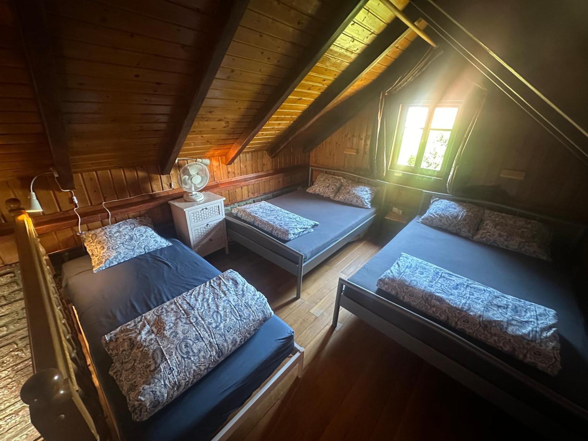Cottage Plavi Lav Potok Екстер'єр фото