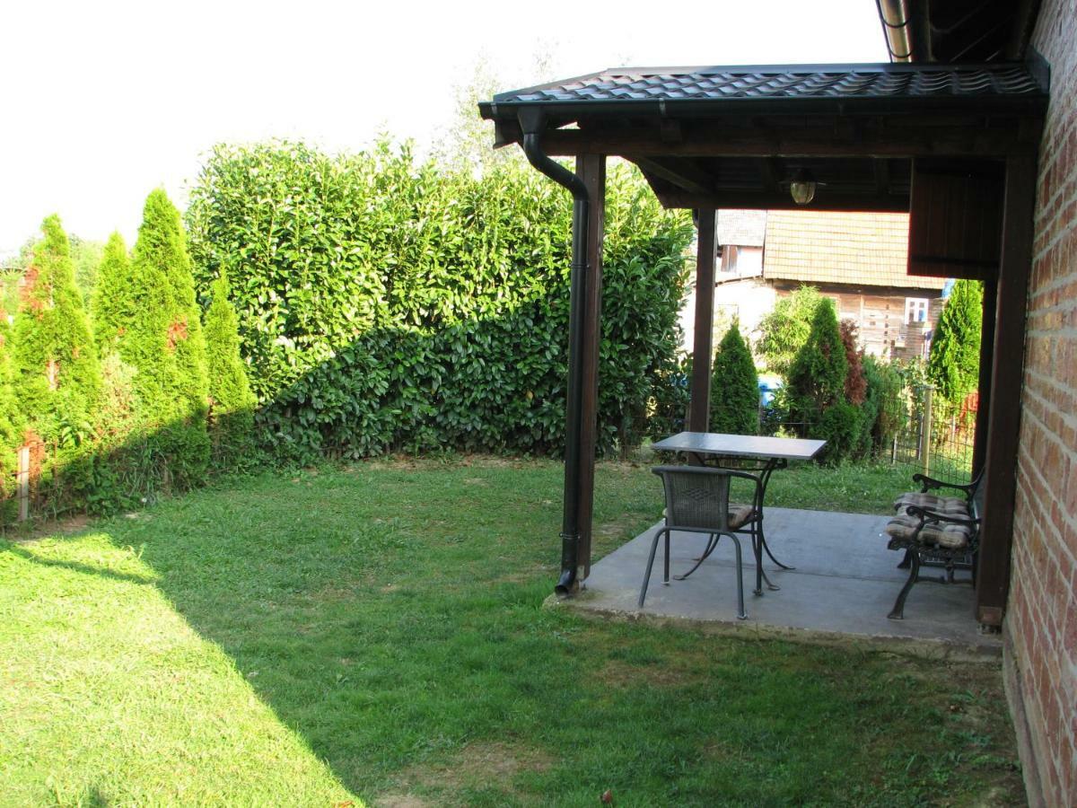 Cottage Plavi Lav Potok Екстер'єр фото